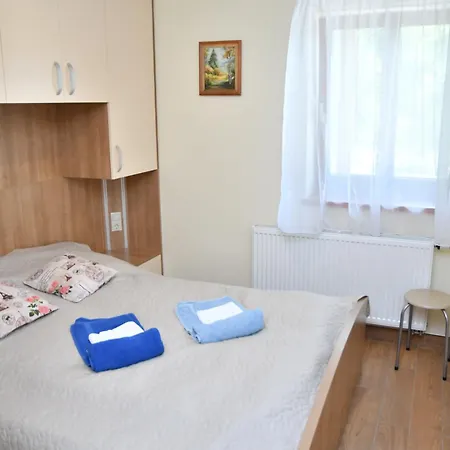 Zoeldalma Apartmanhaz شقة Balatonalmádi