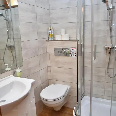 Zoeldalma Apartmanhaz * Balatonalmádi