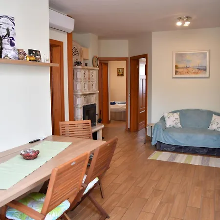 Zoeldalma Apartmanhaz Lejlighed Balatonalmádi