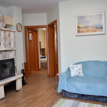 아파트 Zoeldalma Apartmanhaz