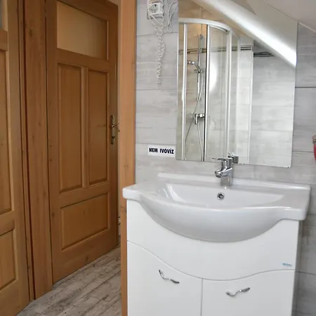 Zoeldalma Apartmanhaz * Balatonalmádi