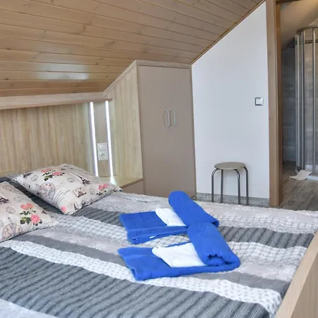 Zoeldalma Apartmanhaz Apartment Balatonalmádi