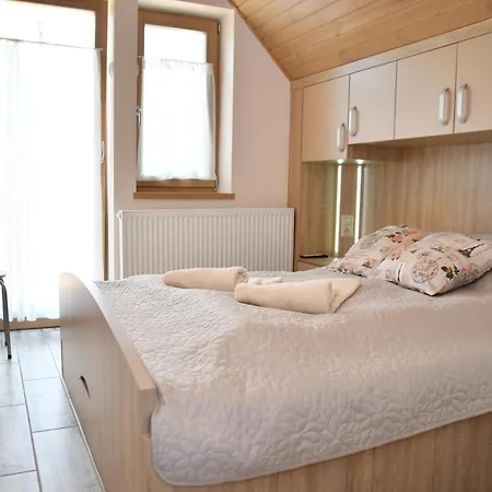 Apartment Zoeldalma Apartmanhaz