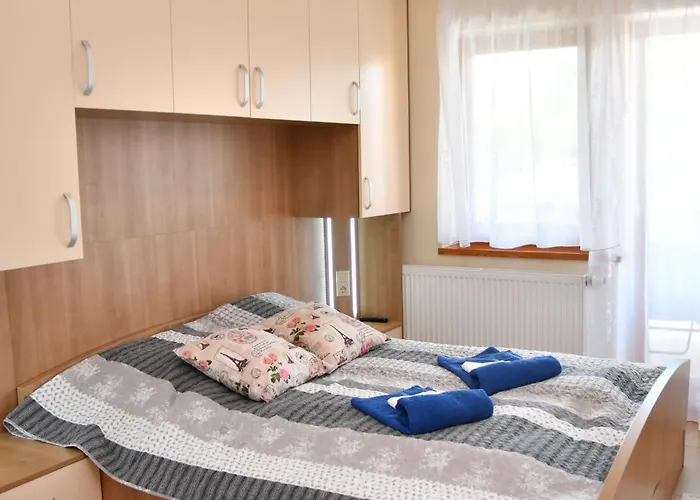 아파트 Zoeldalma Apartmanhaz *