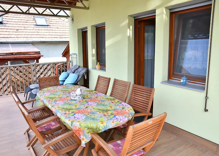 아파트 Zoeldalma Apartmanhaz *