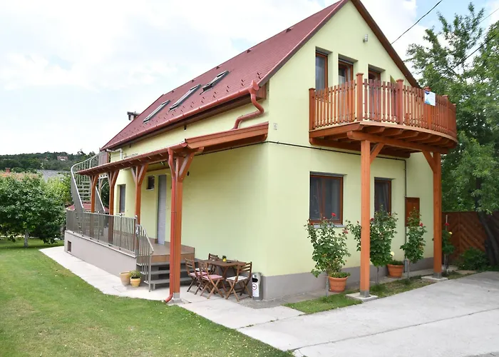 Zoeldalma Apartmanhaz