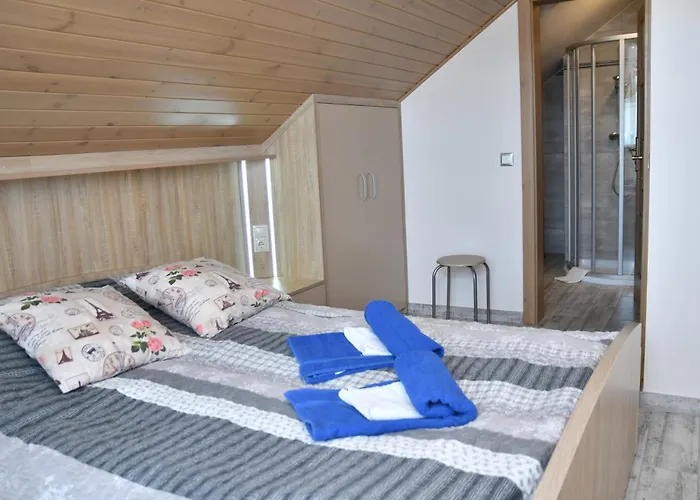 Zoeldalma Apartmanhaz Lejlighed Balatonalmádi