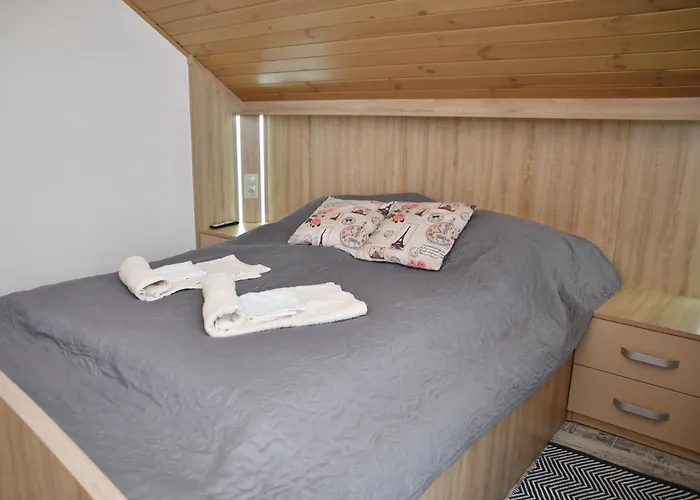 Zoeldalma Apartmanhaz *